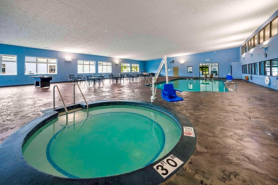AmericInn by Wyndham Green Bay Near Stadium