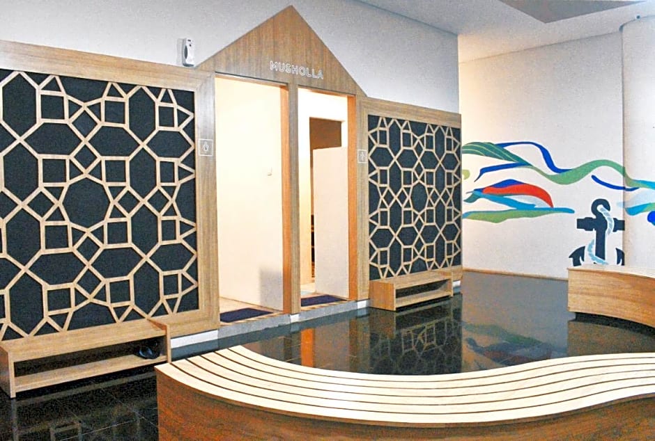 Kapal Garden Hotel at Taman Rekreasi Sengkaling