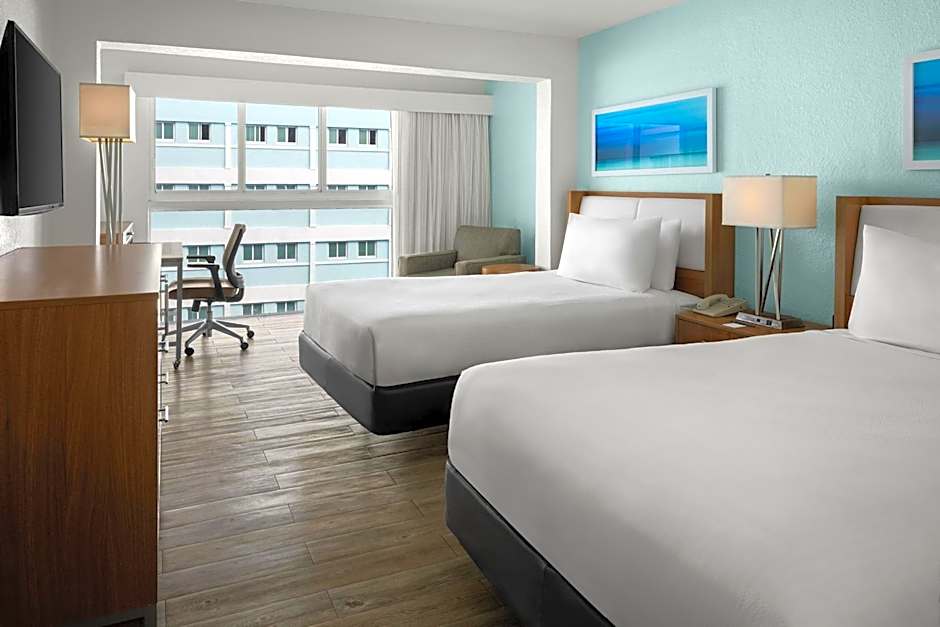Courtyard by Marriott Nassau Downtown/Junkanoo Beach