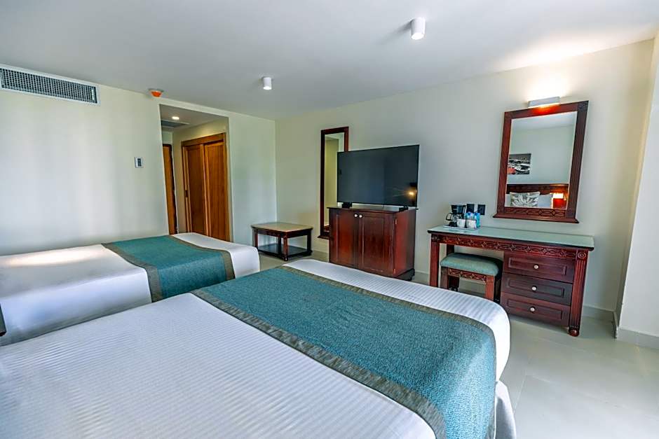 Dominican Fiesta Hotel