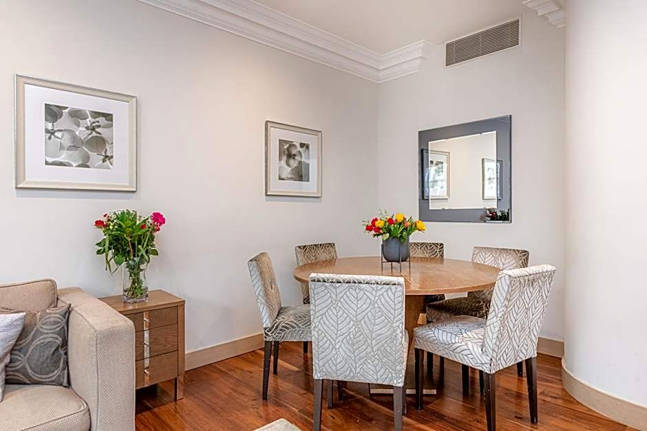 Claverley Court Apartment Knightsbridge
