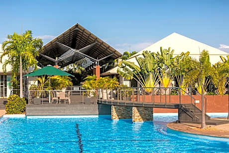 Oaks Cable Beach Resort