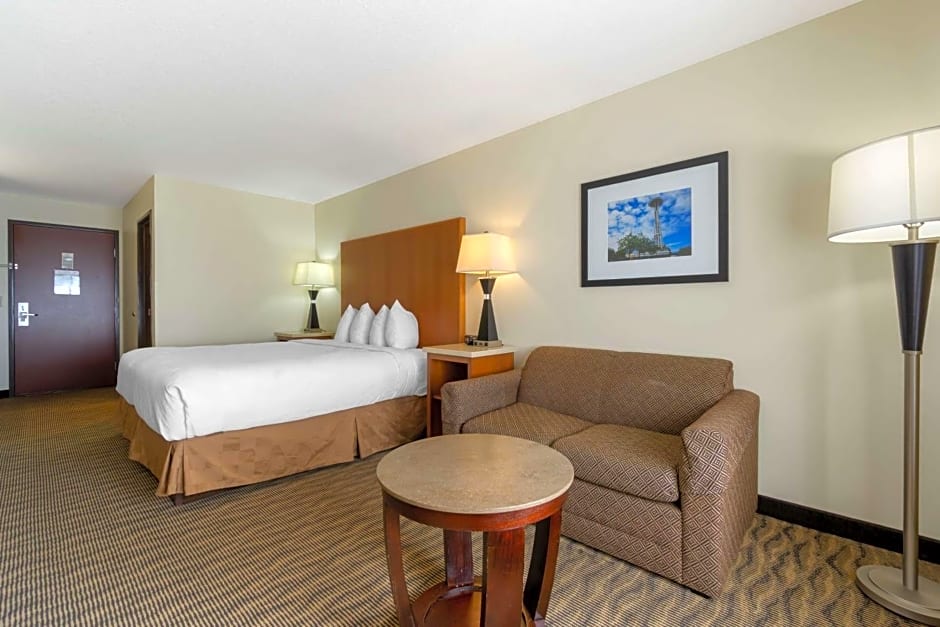 Best Western Plus Park Place Inn & Suites