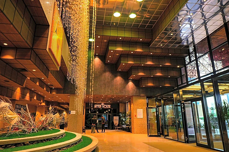 Chinggis Khaan Hotel