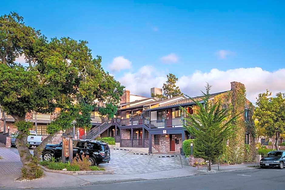 Wayside Inn