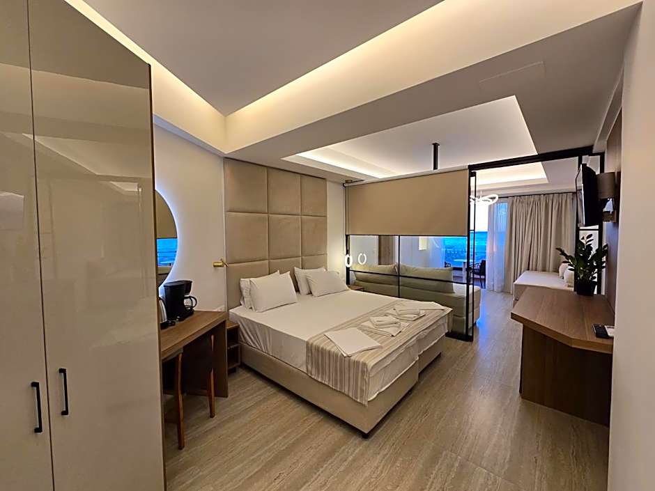 Theo Beach Hotel Apartments