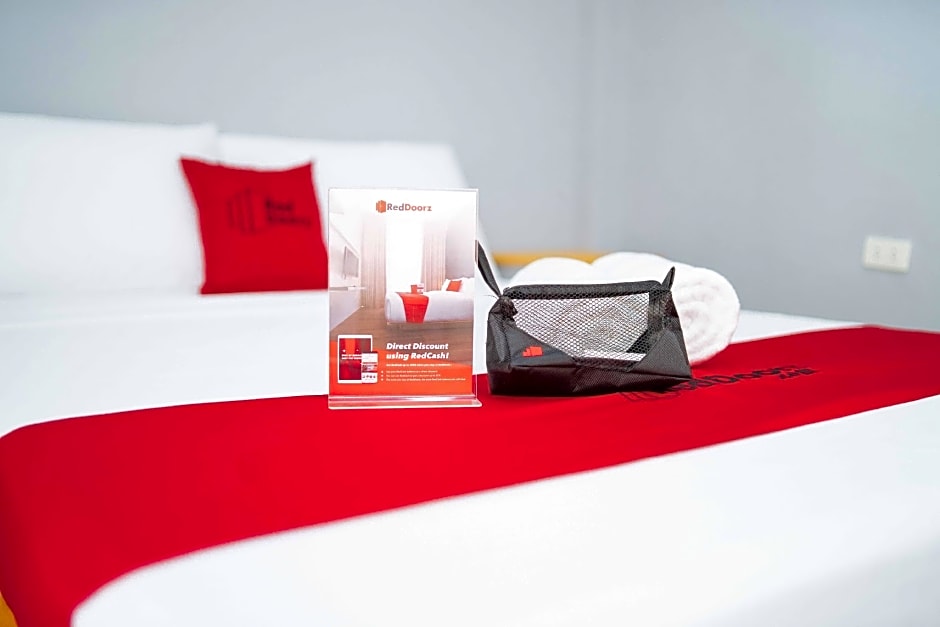 RedDoorz Plus @ Casa Lucia Sindalan San Fernando City Pampanga