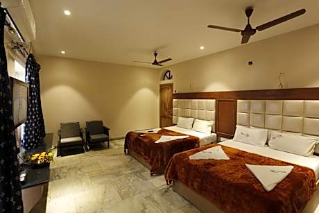 Deluxe Quadruple Room