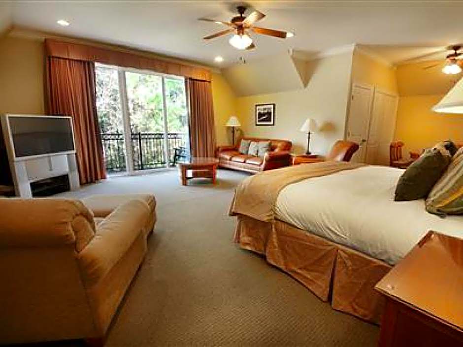 The Villas at Carter Plantation