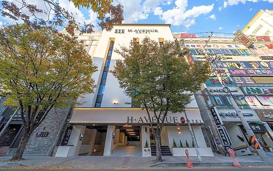 H Avenue Hotel Hwamyeong-dong