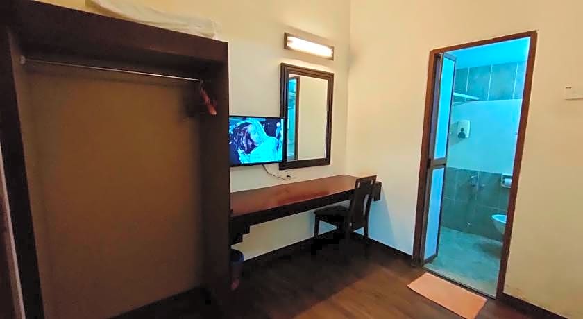 COZZY MOTEL