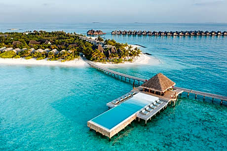 Heritance Aarah - Premium All Inclusive - 40 Minutes away from Male by Seaplane