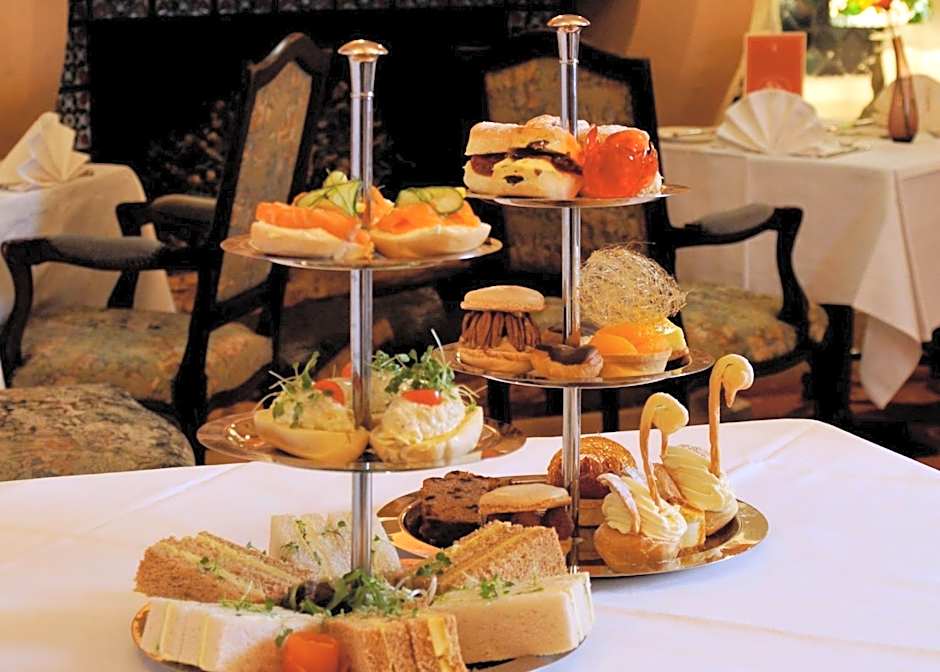 Best Western Plus Grim'S Dyke Hotel