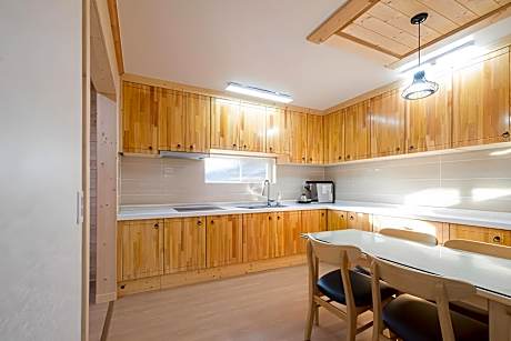 5-Bedroom Suite
