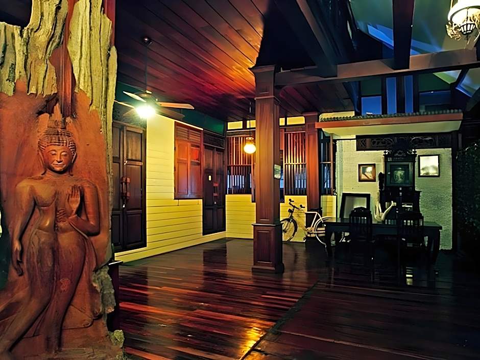 Tony's Place Beds & Breakfast