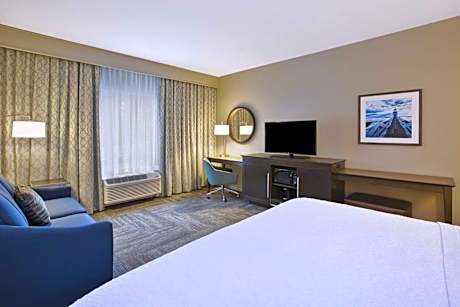 King Room with Sofa Bed - Non-Smoking