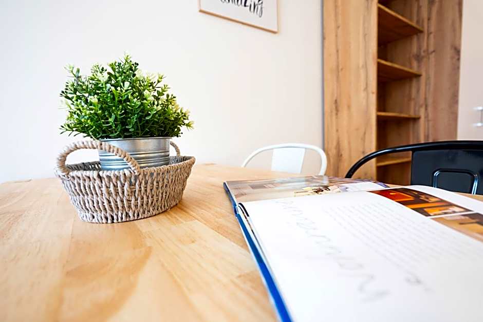 FeelGood Apartments SmartLiving | contactless check-in