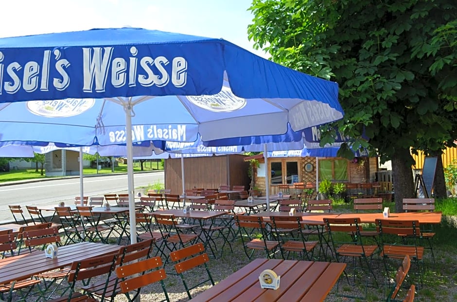 Hotel "Cafe Verkehrt" - Wellcome Motorbiker, Berufsleute und Reisende im Schwarzwald