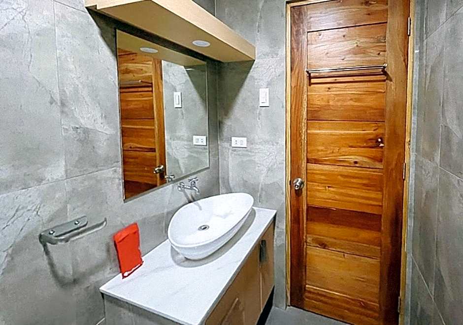 Rudhil's Place Hotel and Dormitory