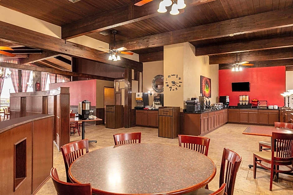 Ramada by Wyndham Spokane Airport