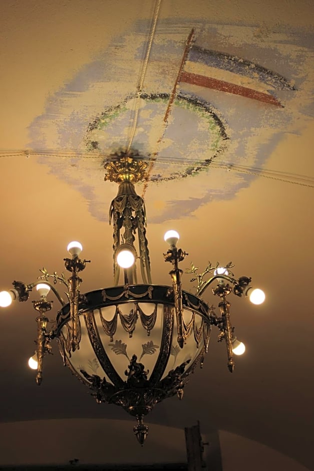 Villa La Dogana B&B di Charme - Historic Villa with a beautiful garden - private parking