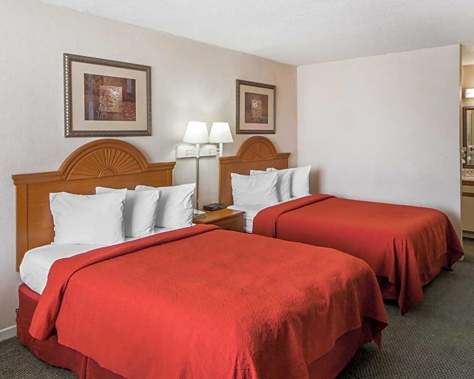 Quality Inn Ponca City Route 77