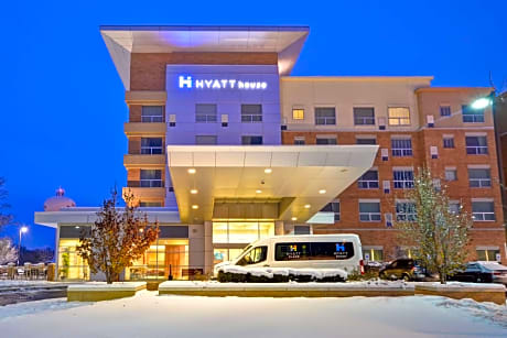 Hyatt House Naperville/Warrenville