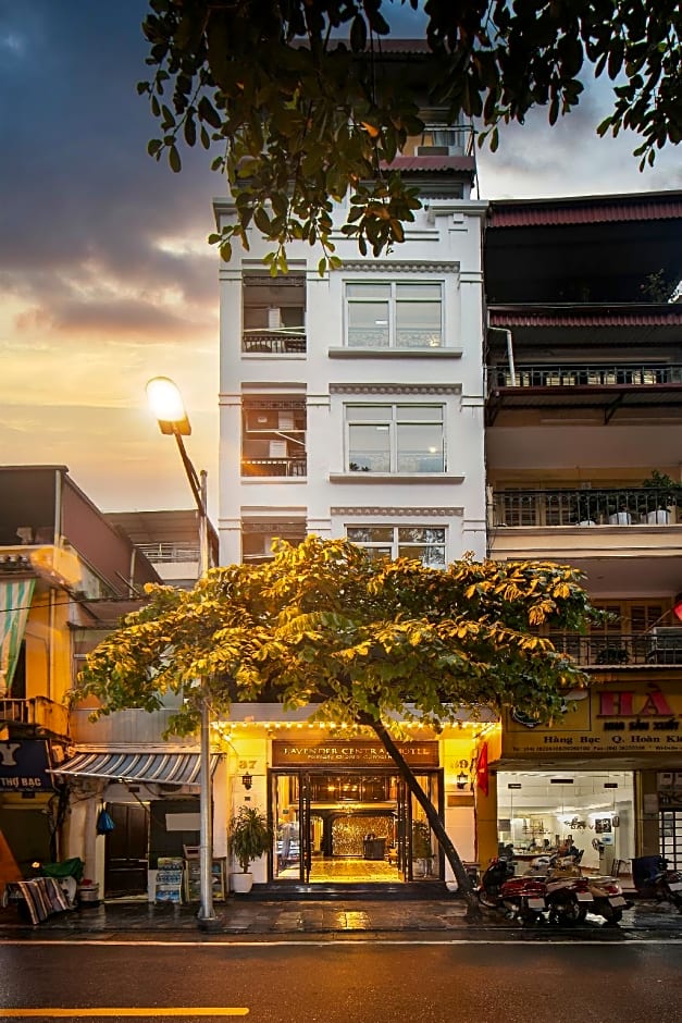 Oriental Central Hotel