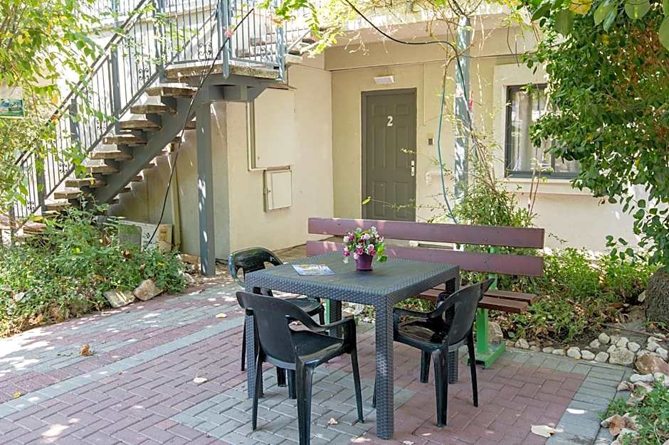 Degania Bet Kibbutz Country Lodging