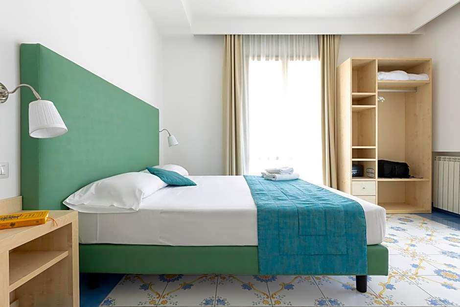 Napolit'amo Hotel Medina