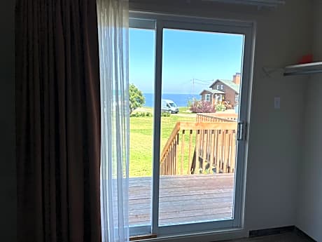 Deluxe Double or Twin Room with Ocean View