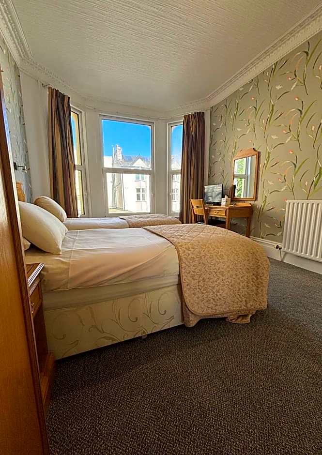 Welbeck Hotel & Apartments IOM
