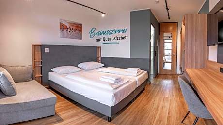 Queen Room with Balcony
