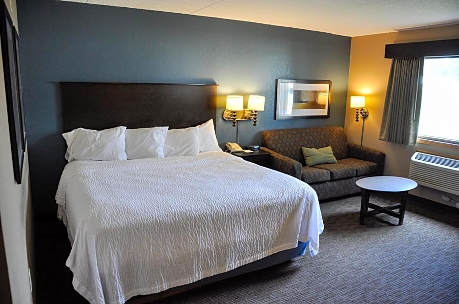 AmericInn by Wyndham Clear Lake