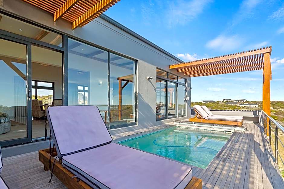 Romansbaai Moksha on the Sea