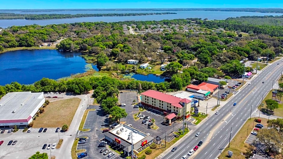 Sleep Inn Leesburg Chain of Lakes