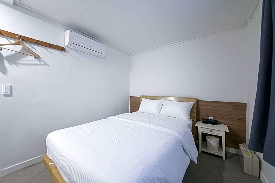 Hotel Gaon J Stay