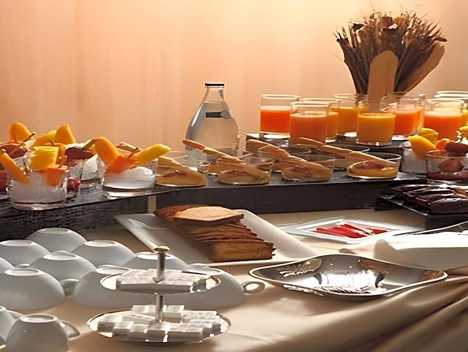 Clarion Suites Senart Paris Sud and Spa