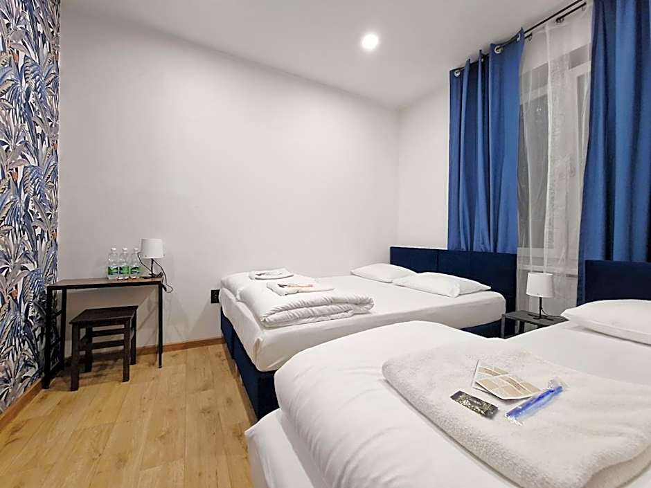 Hostel Helvetia - Private Rooms in City Center