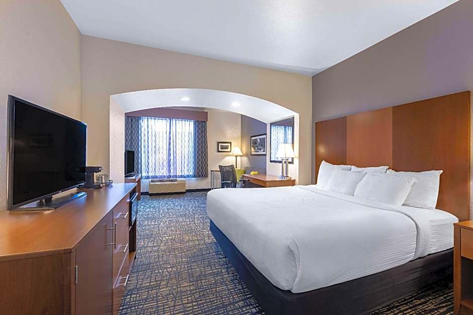 La Quinta Inn & Suites by Wyndham Morgantown