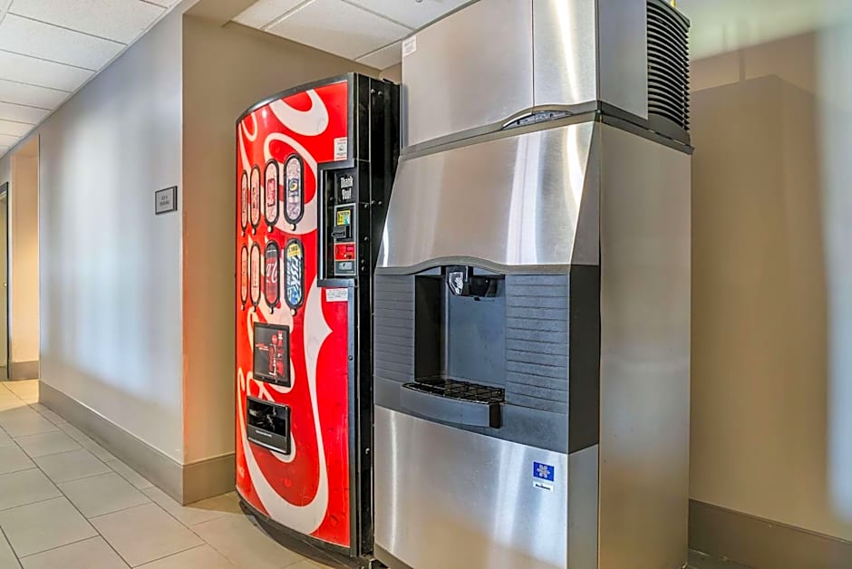 Country Inn & Suites by Radisson, Rossford - Toledo South