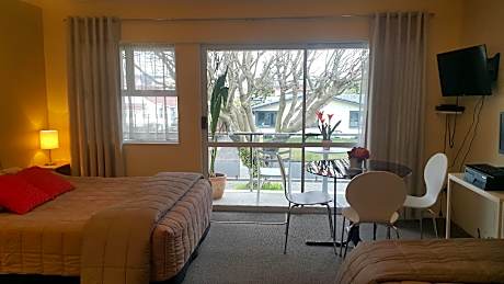 Fairfield Studio Room, Studio, 1 Queen, City view