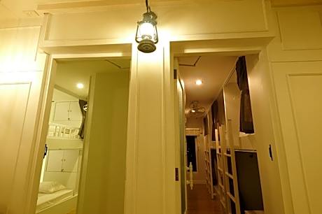 6-Bed Dormitory Room