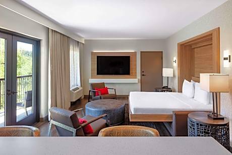 Suite with One King Murphy Bed, Non-Smoking