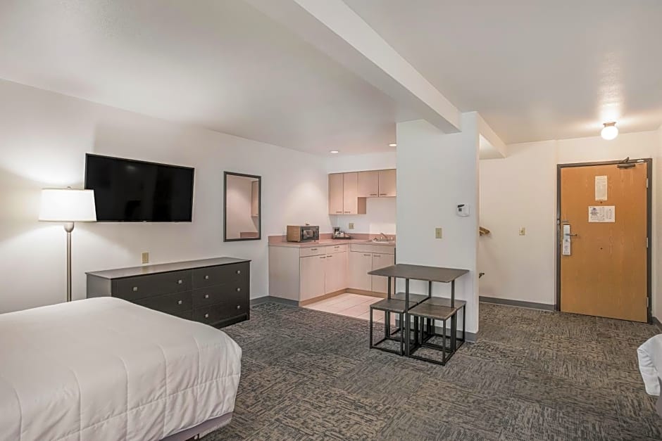 Americas Best Value Inn & Suites-Birch Run