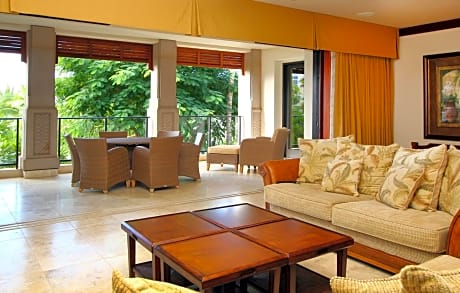 Three Bedroom Villa with Garden View