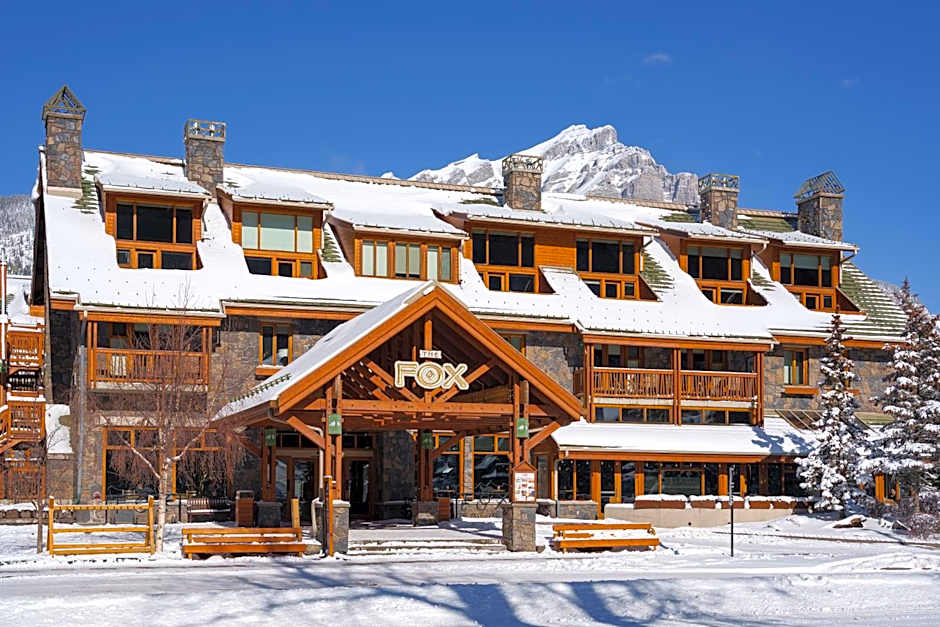 Fox Hotel And Suites