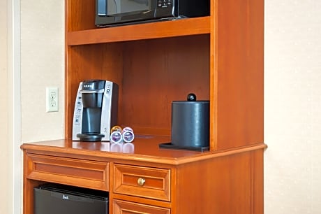 2 Queen Deluxe Hearing Accessible Room