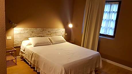 Single Room with Parking