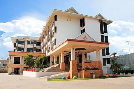 Ayara Grand Palace Hotel